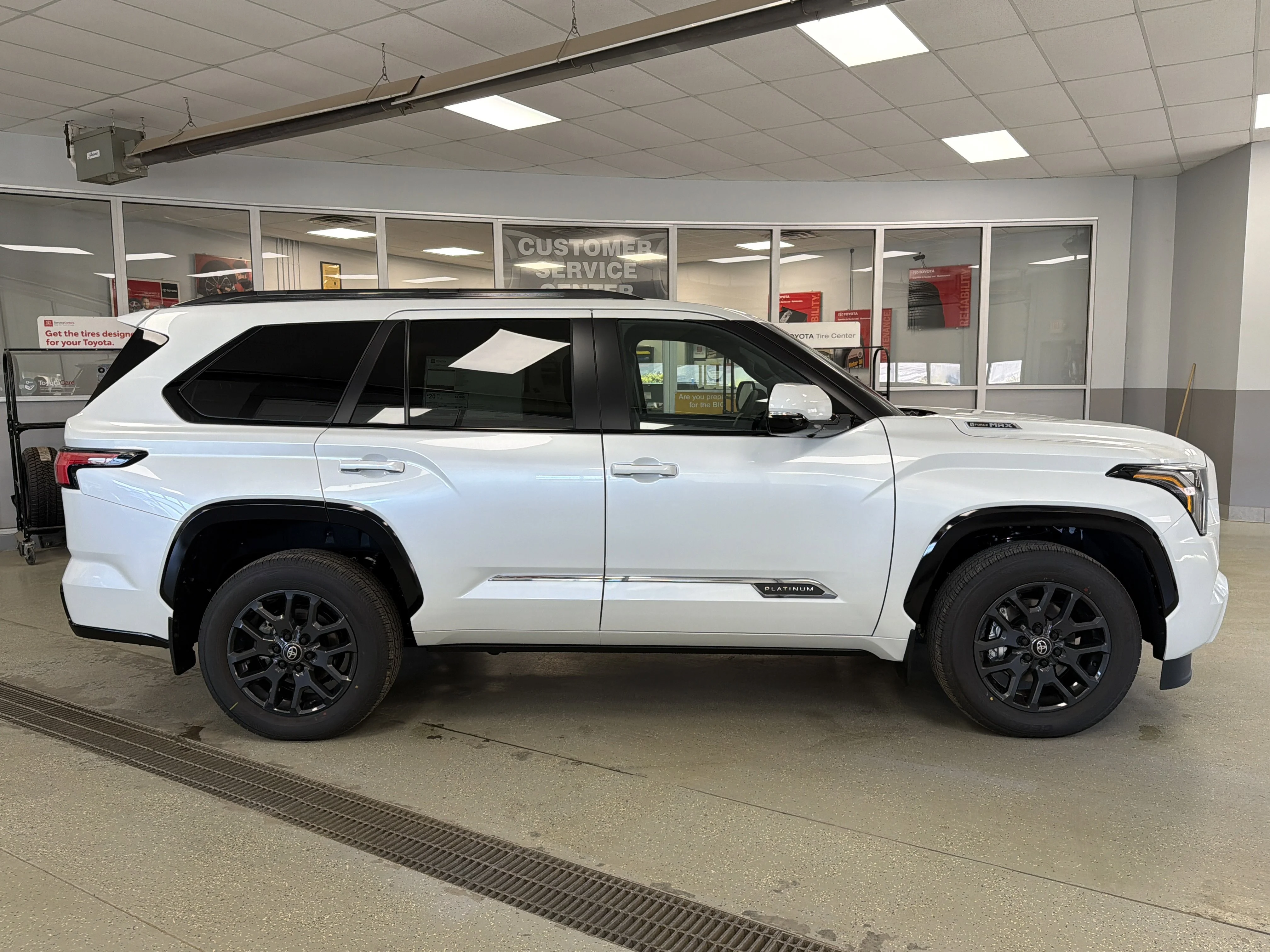 2026 Toyota Sequoia Platinum - Photo 6