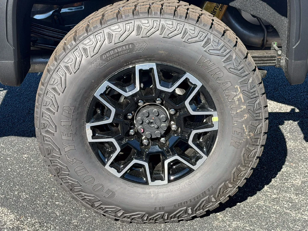 2026 GMC Sierra 2500HD AT4X - Photo 31