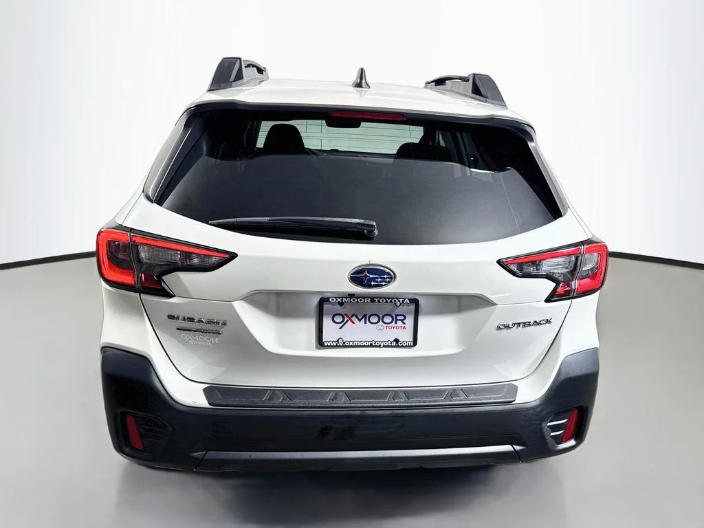 Used 2022 Crystal White Pearl Subaru Premium image 6