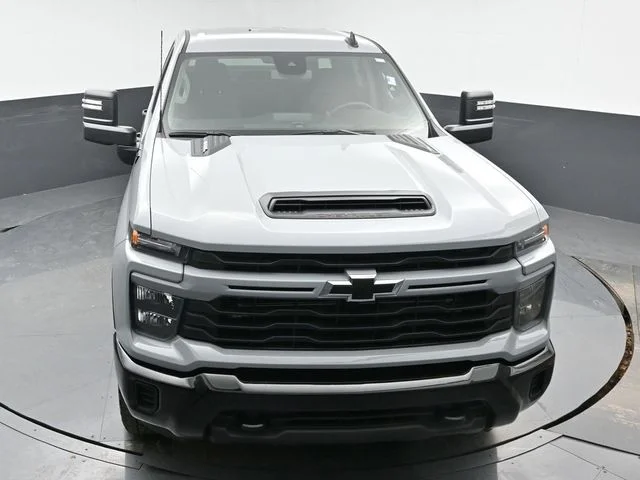 Used 2024 Gray Chevrolet Custom image 27
