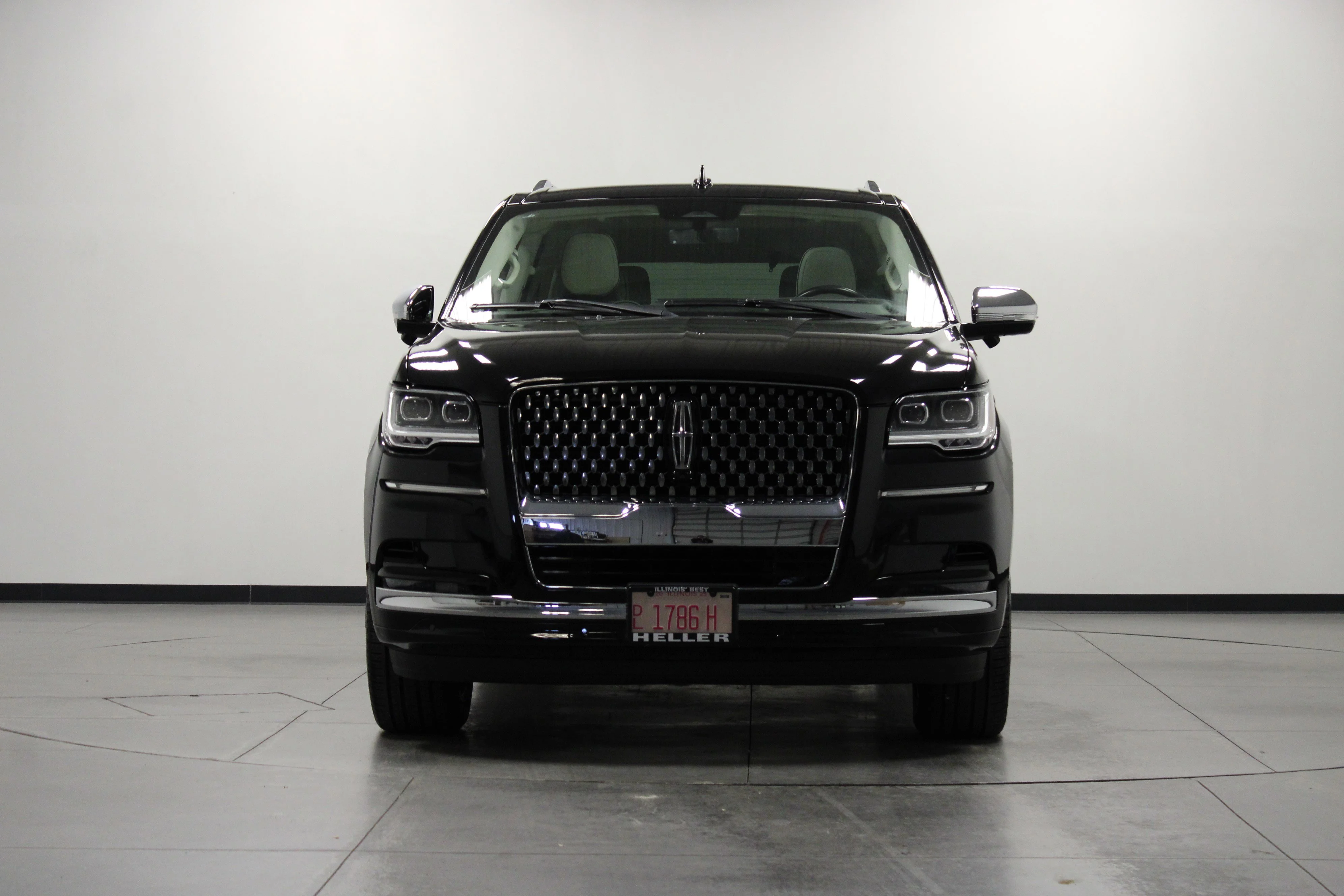 Used 2023 Black Metallic Lincoln Black Label image 9