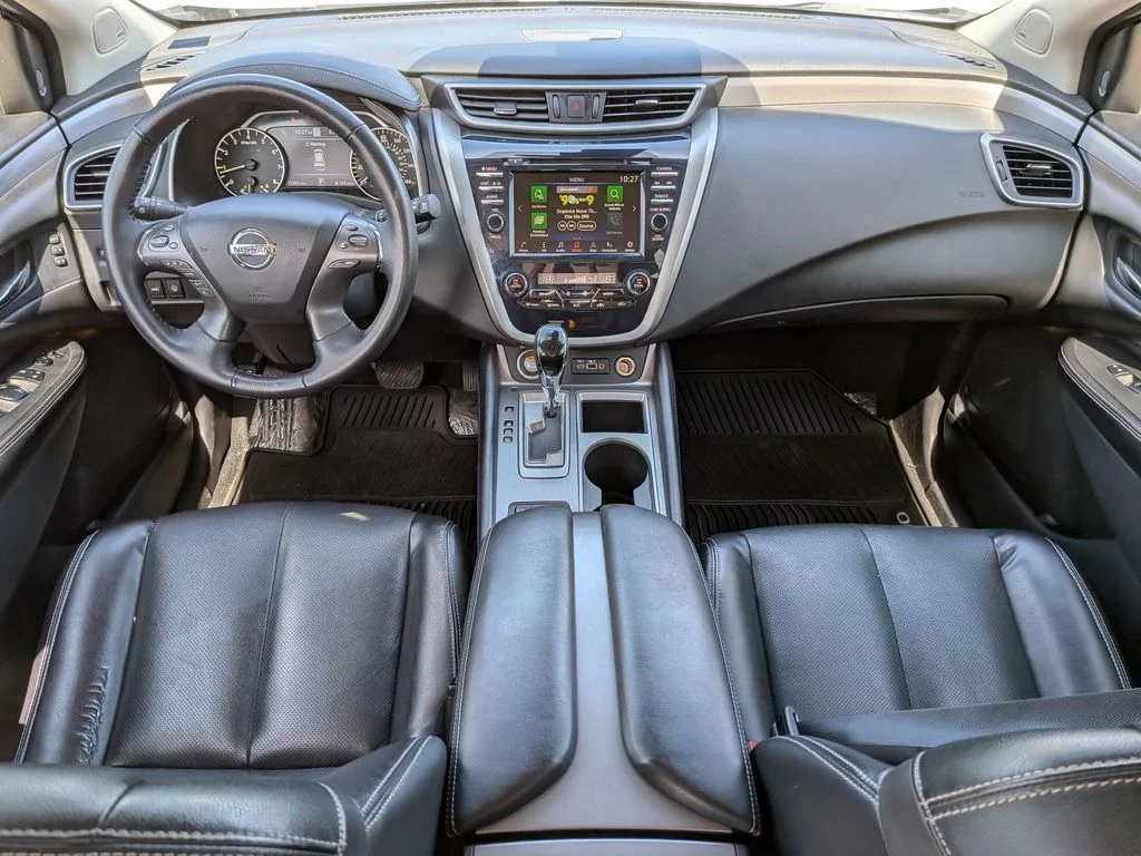 Used 2021 Silver Nissan SL image 26