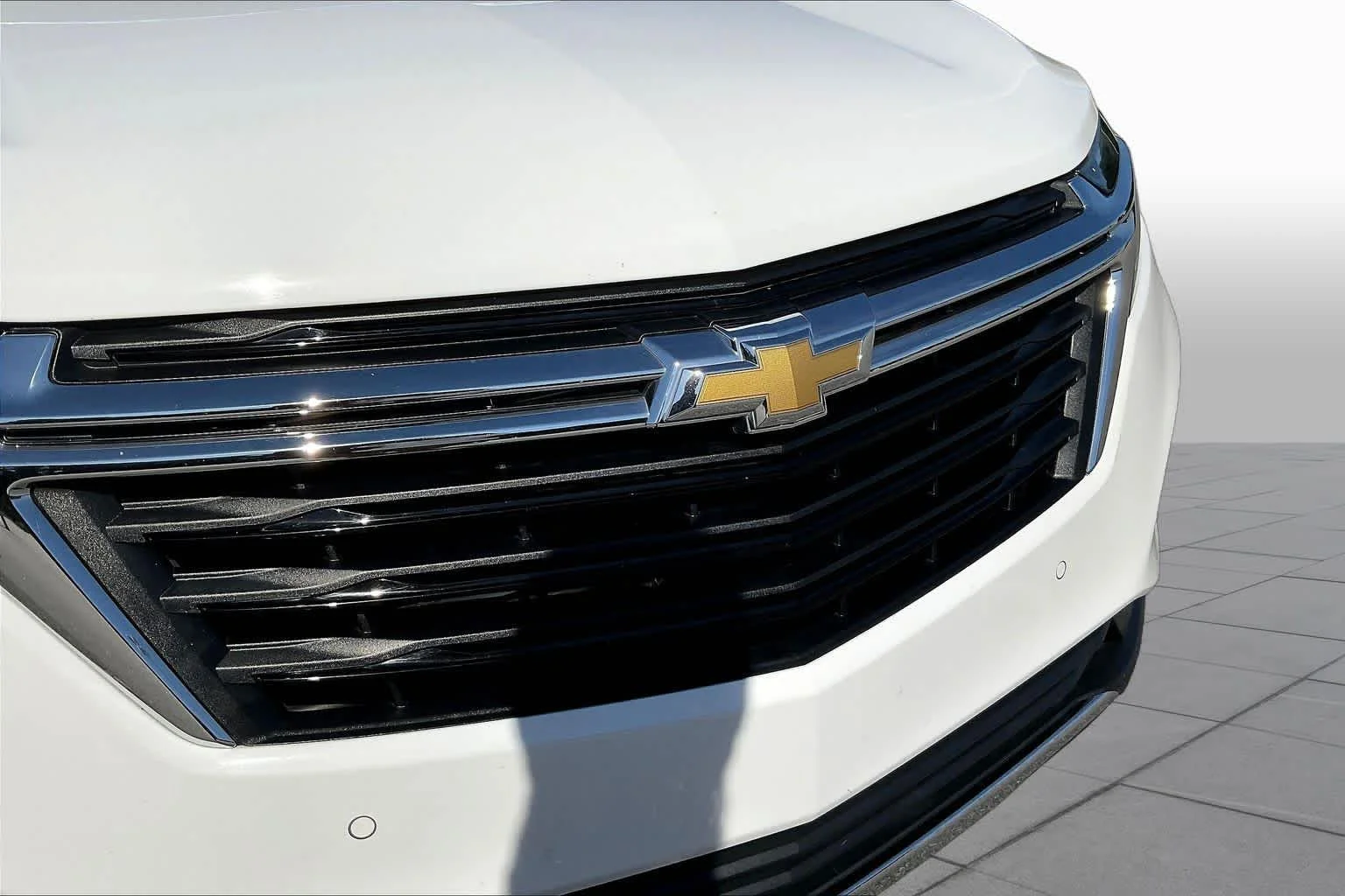 Used 2024 Summit White Chevrolet LT image 57