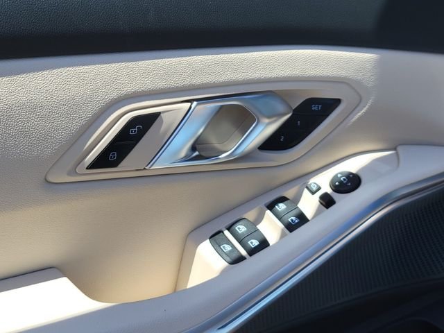 New 2026 Blue BMW 330i xDrive image 18
