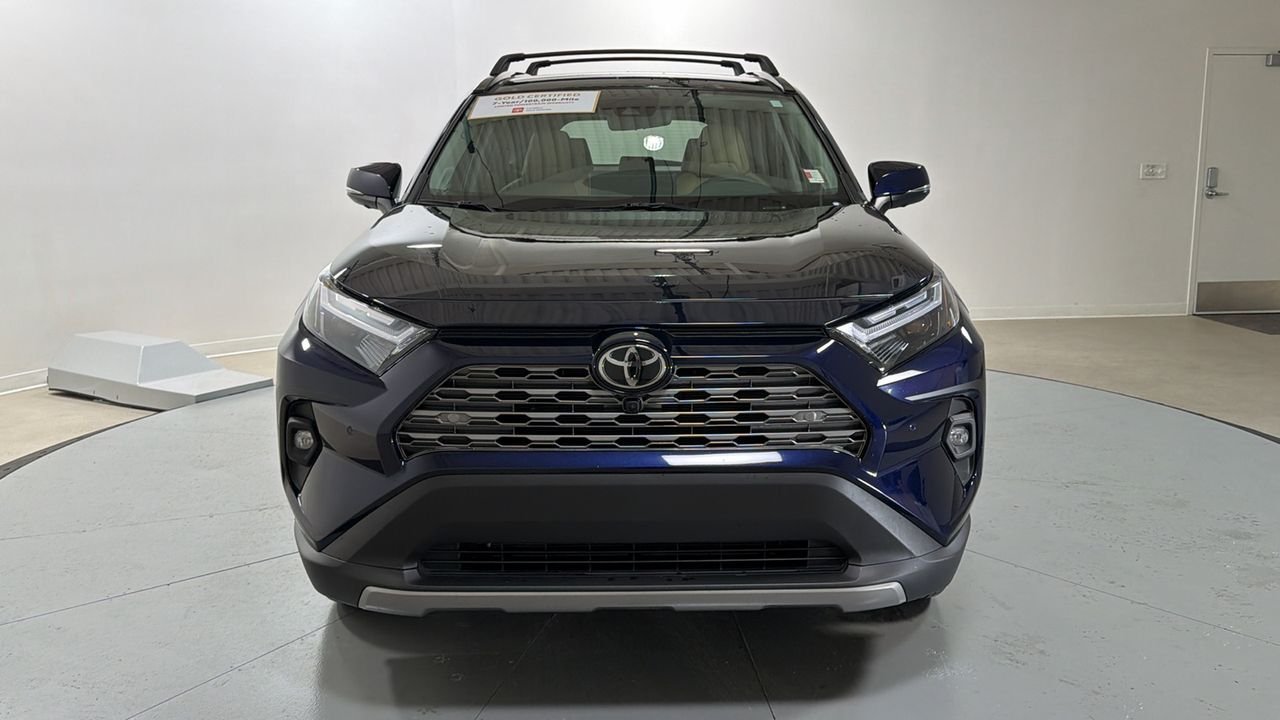 Certified Used 2025  Toyota Limited image 2