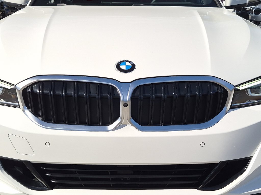Used 2026 Alpine White BMW 330i image 35