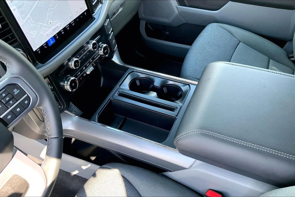 New 2026 White Ford XLT image 8