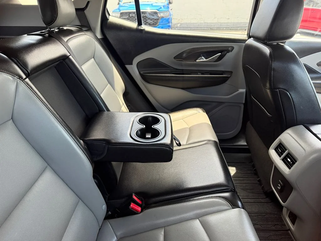 Used 2020 Gray GMC SLT image 13