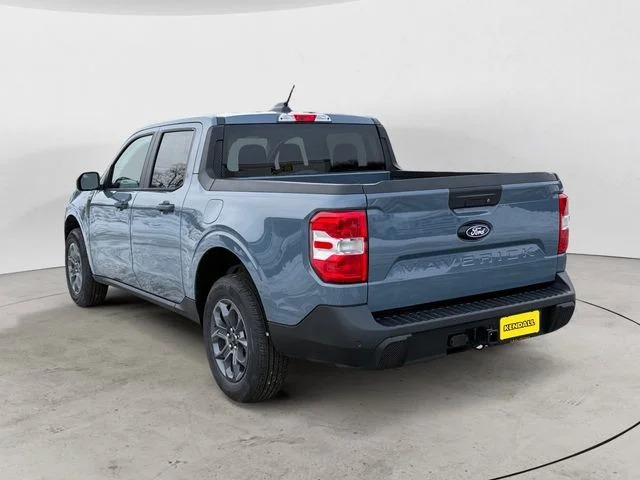 New 2026 Azure Gray Metallic Ford XLT image 3