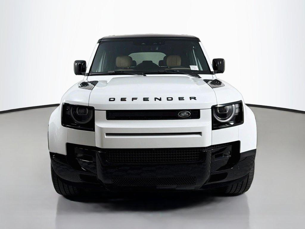 New 2026 Fuji White Land Rover V8 image 2
