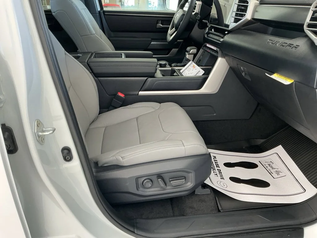 2026 Toyota Tundra SR5 - Photo 25