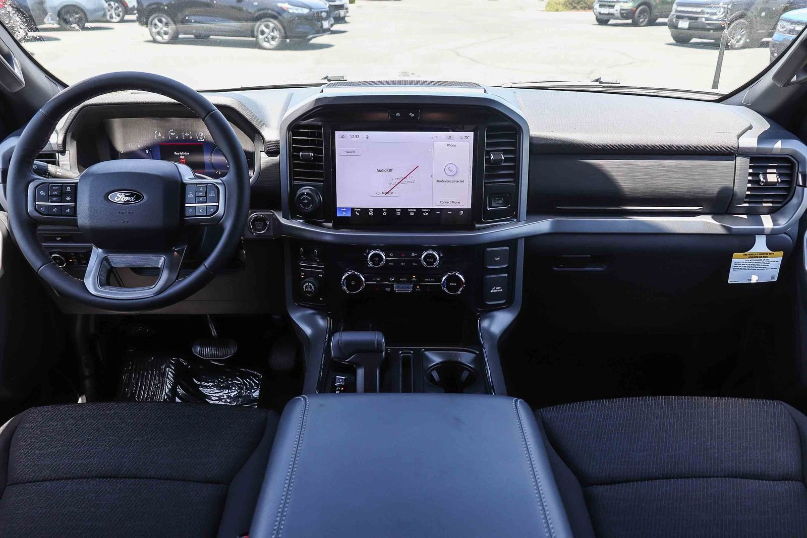 New 2026 Oxford White Ford XLT image 12