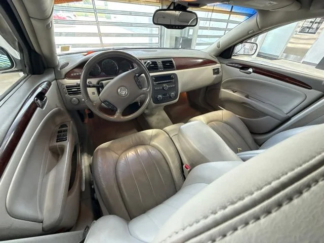 Used 2006 Silver Buick CXL image 7