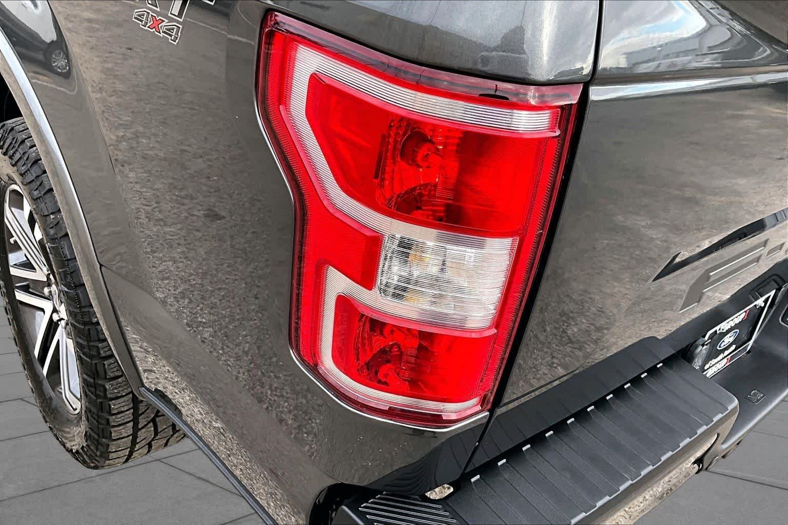 Used 2019 Magnetic Ford XLT image 30