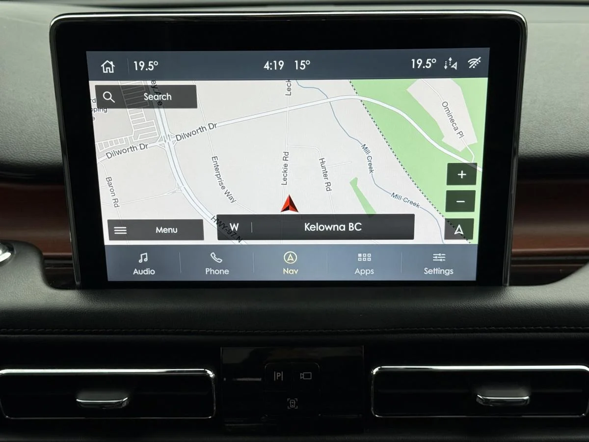 Used 2020 Red Lincoln Reserve Awd image 25