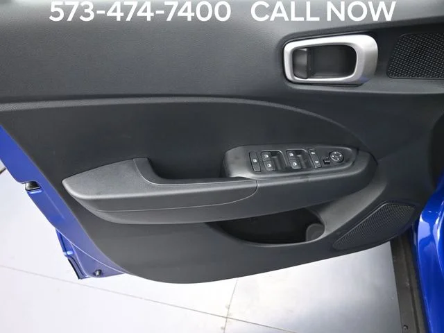 Used 2025 Blue Hyundai SEL image 11