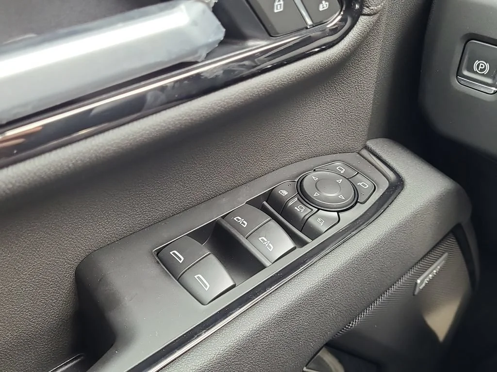 New 2026 Onyx Black GMC AT4 image 18