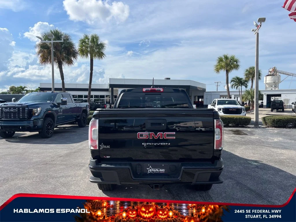 Used 2022 ONYX BLACK GMC 4WD Elevation image 6