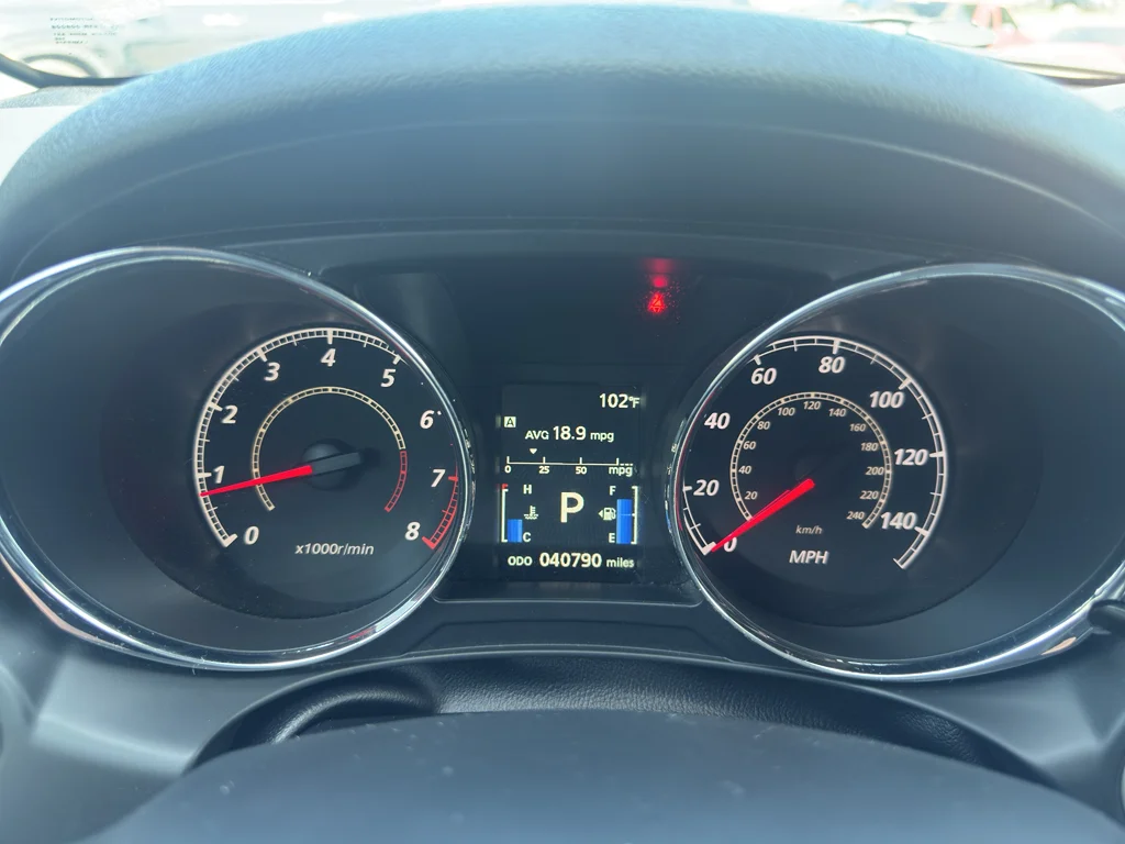 Used 2015  Mitsubishi SE image 11