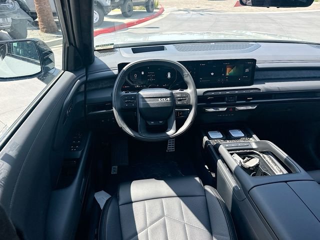 New 2027 Wolf Gray Kia X-Pro SX Prestige image 24