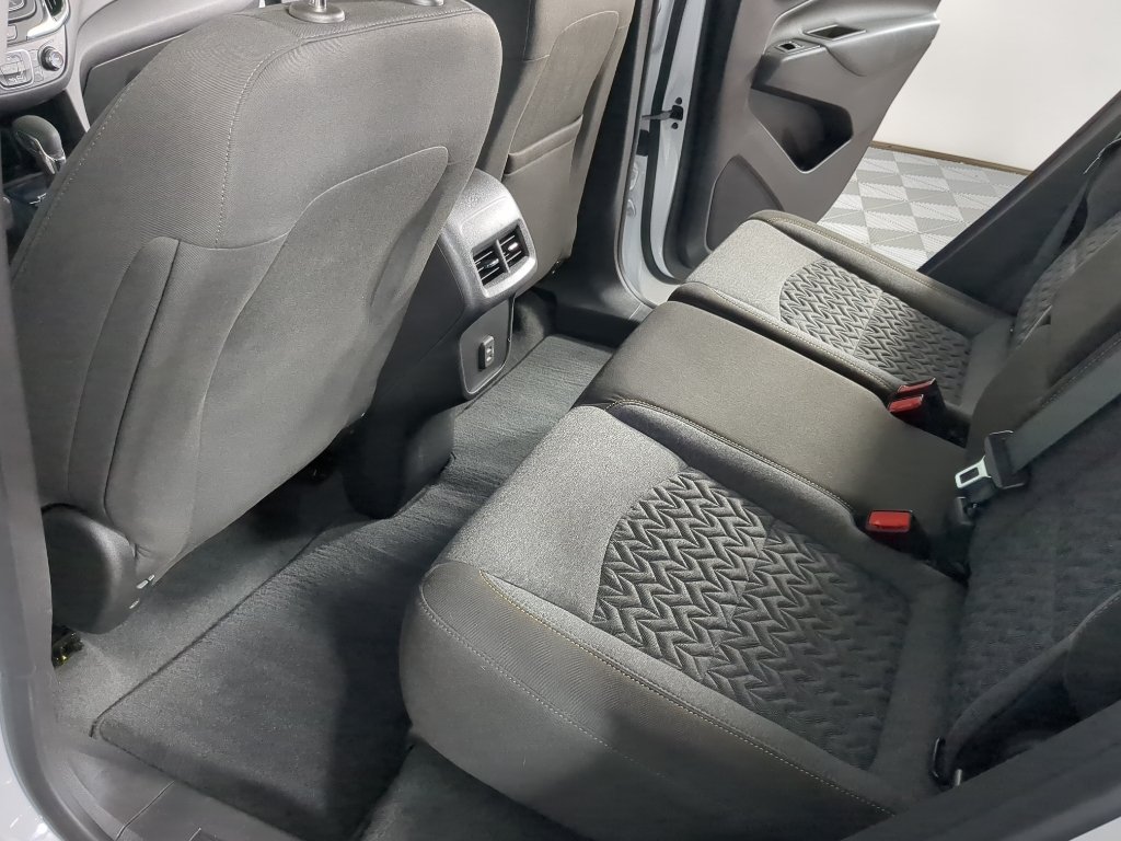 Used 2023 Summit White Chevrolet LT image 14