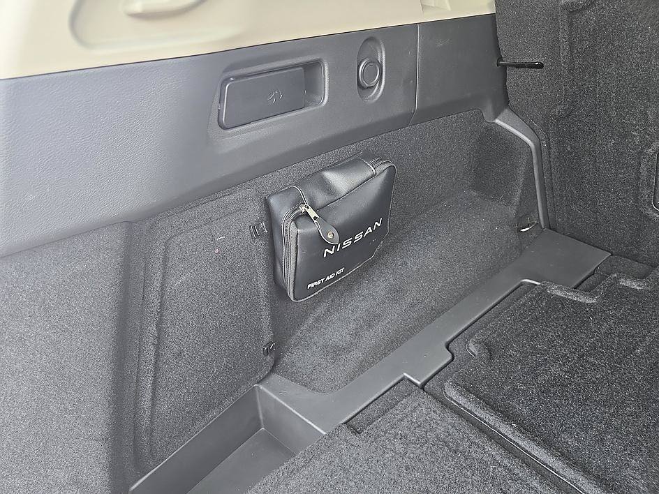 Used 2023 Scarlet Ember Tintcoat Nissan Platinum image 33