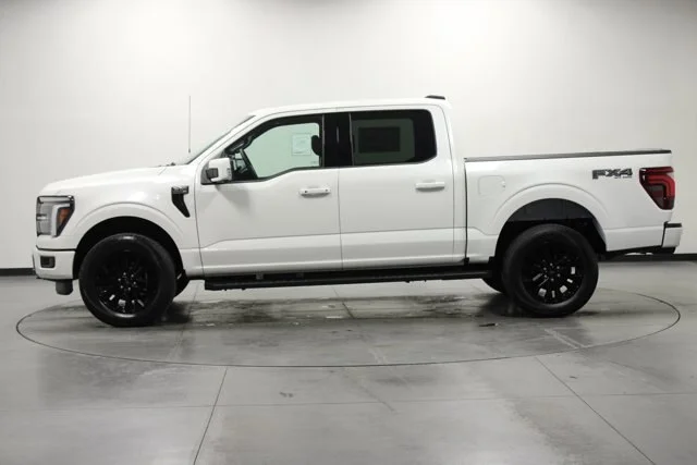 New 2026 Star White Metallic Tri-Coat Ford Lariat® image 28