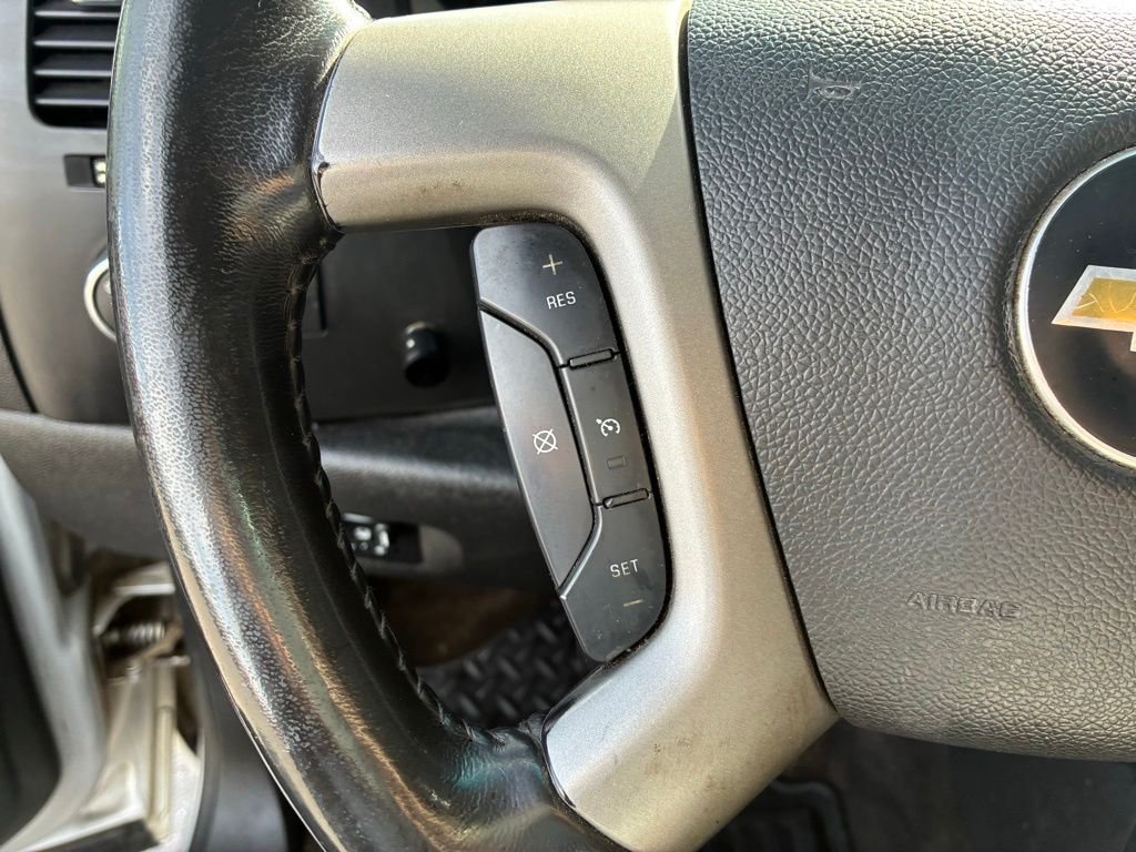 Used 2014 Silver Chevrolet LT image 16