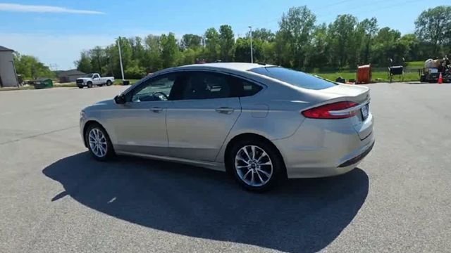 Used 2017 White Gold Ford SE image 5