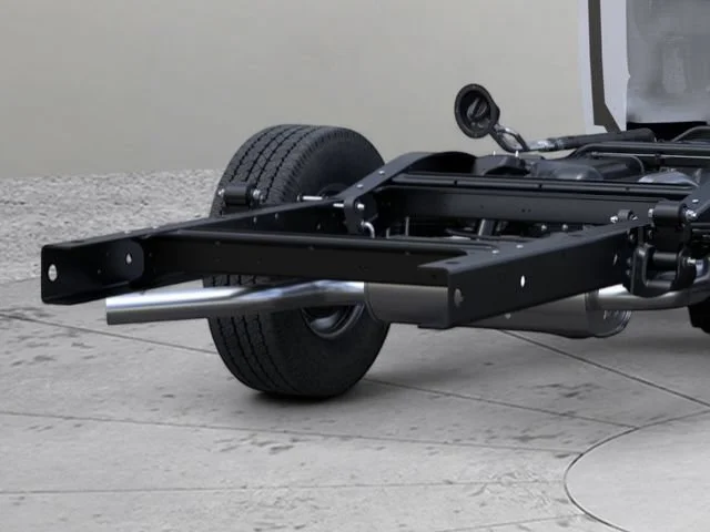 New 2025 Summit White Chevrolet 1WT image 17