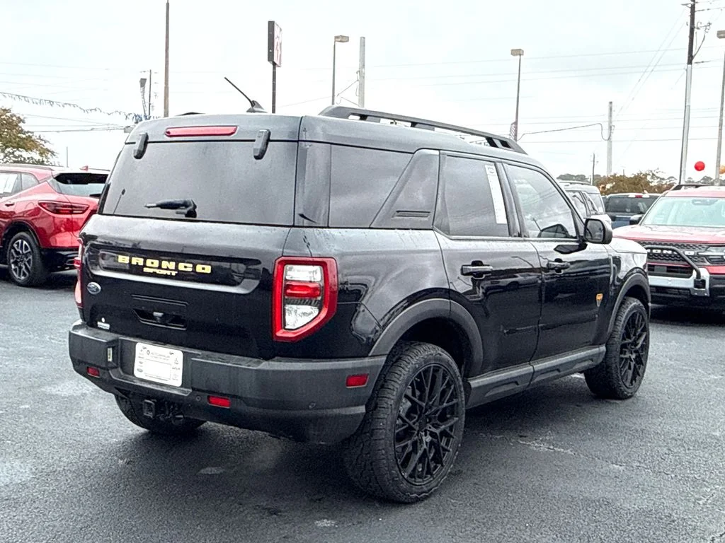 Used 2021 Black Ford Badlands image 3
