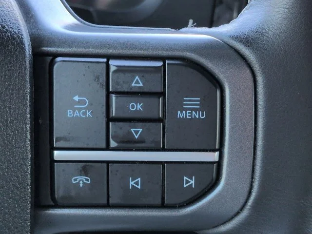 Used 2025 Black Metallic Ford XLT image 26