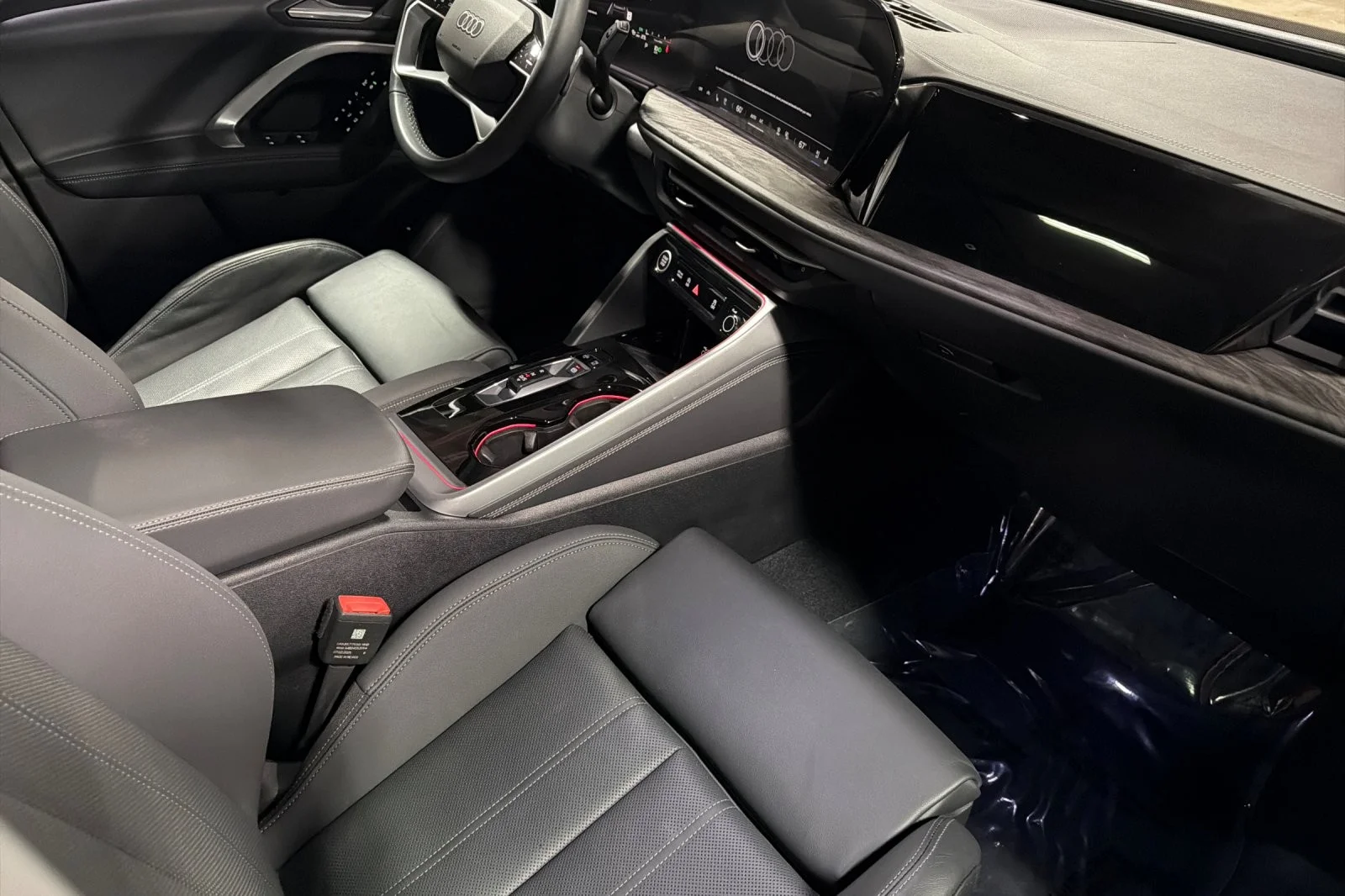 Used 2025 Tambora Gray Metallic Audi Premium Plus 2.0 TFSI quattro image 15