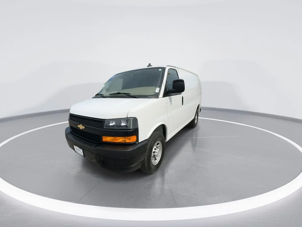Used 2022 White Chevrolet Work Van image 4