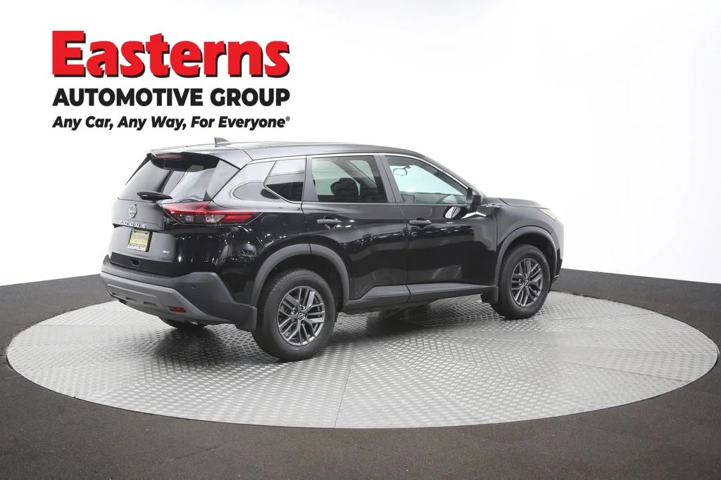 Used 2023 Black Nissan S image 36