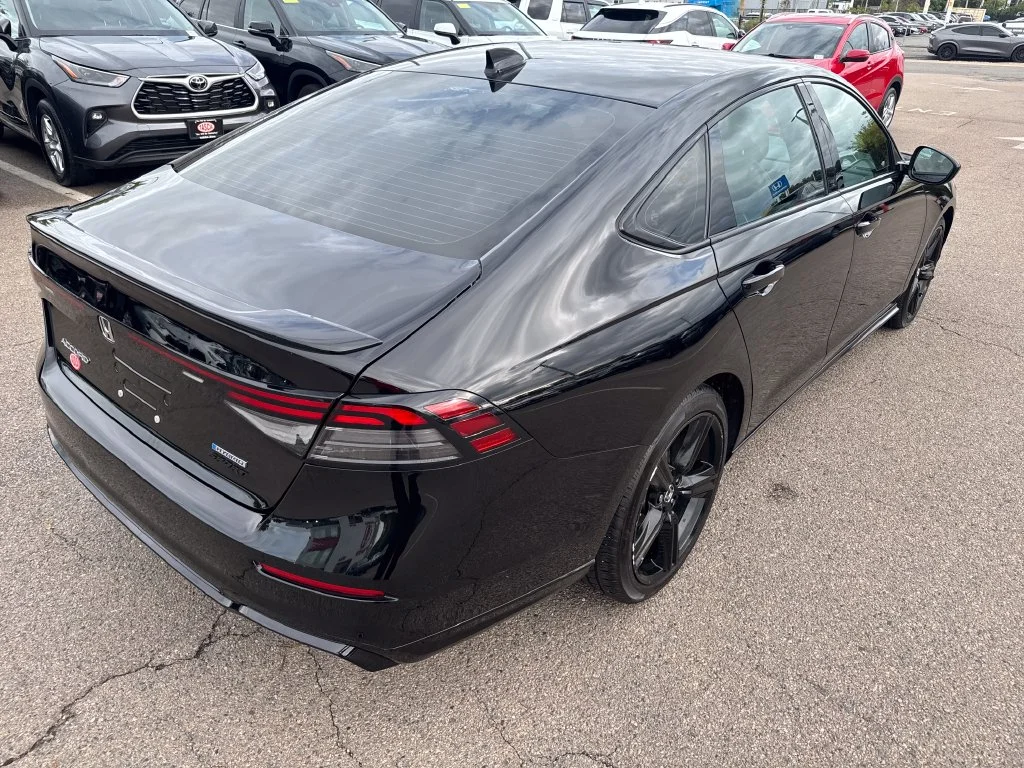 Used 2023 Black Honda Sport-L image 8