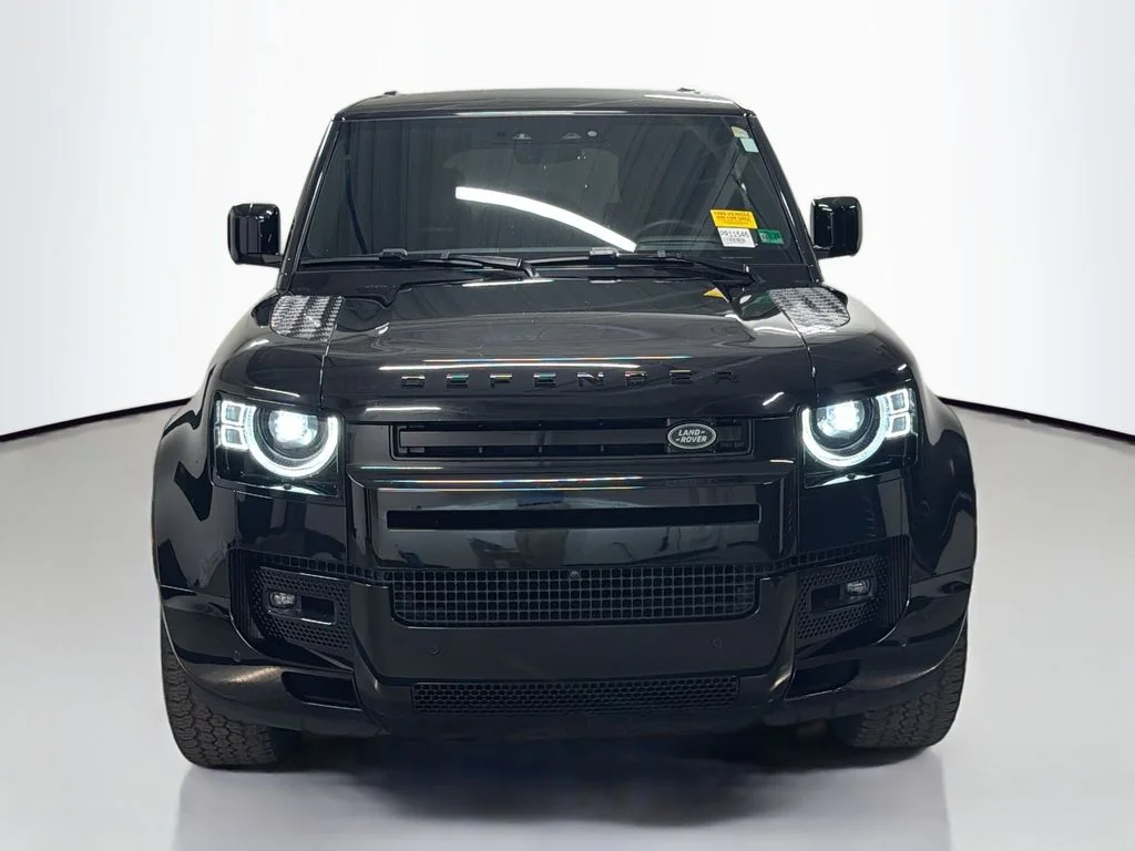 Certified Used 2024 Santorini Black Metallic Land Rover X-Dynamic SE image 6