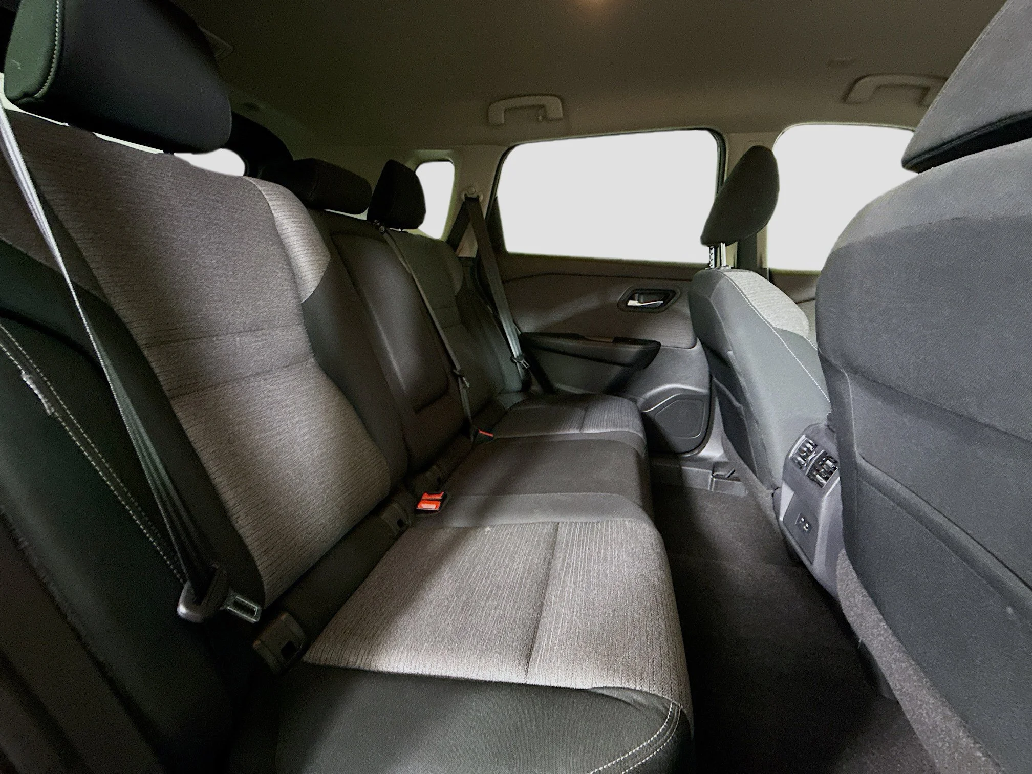 Used 2022 Super Black Nissan SV image 23