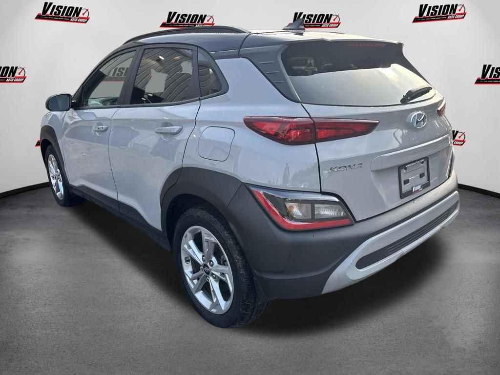 Used 2022 Silver Hyundai SEL image 7