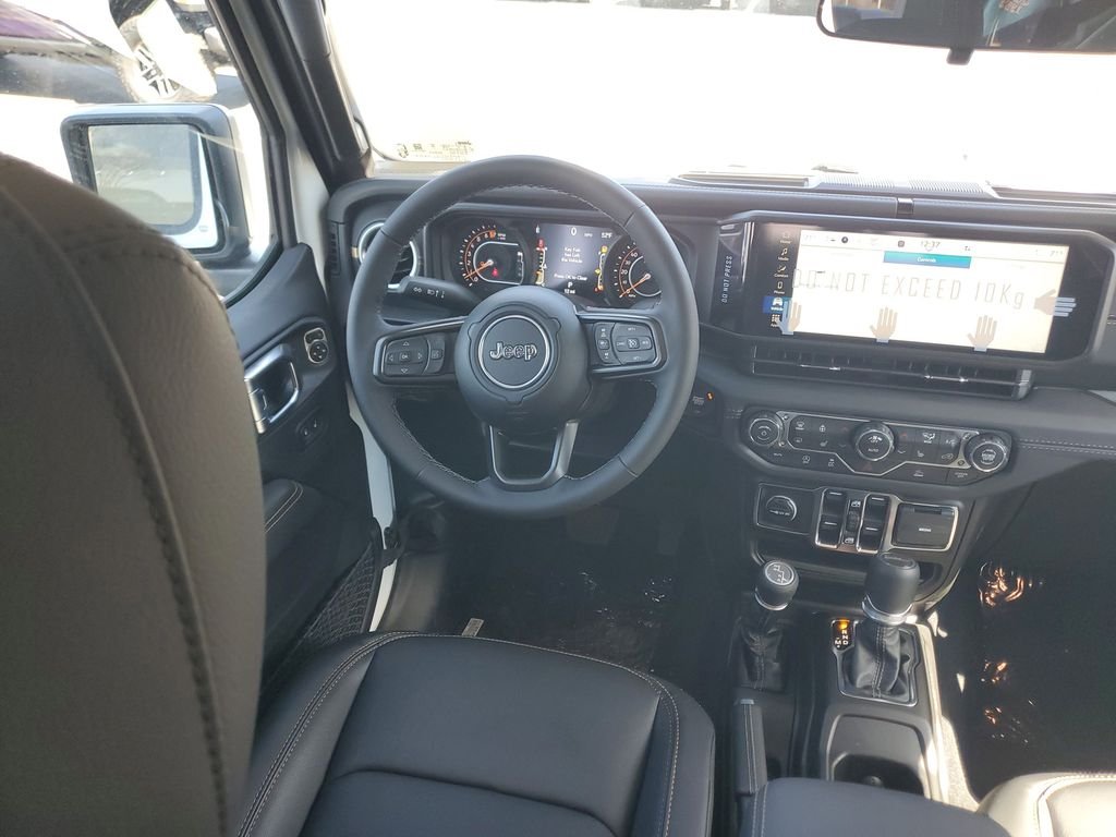 New 2026 Bright White Clearcoat Jeep Sahara image 24