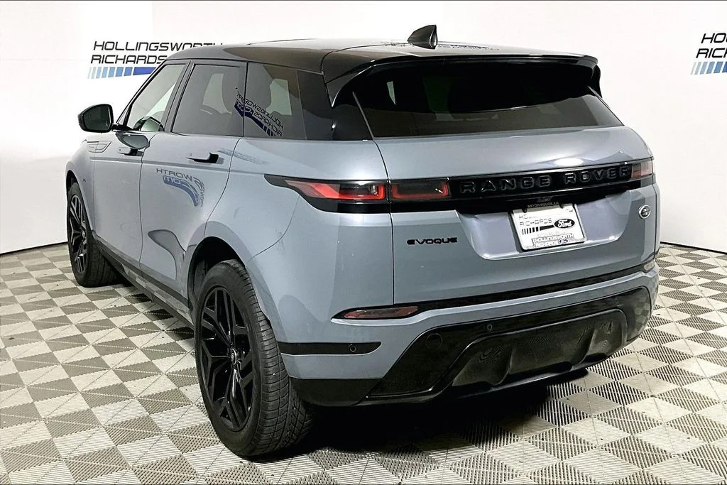 Used 2023 Nolita Grey Land Rover SE image 8