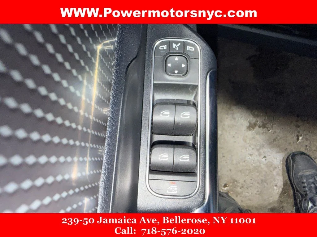 Used 2021 Black Mercedes-Benz GLA 250 image 36