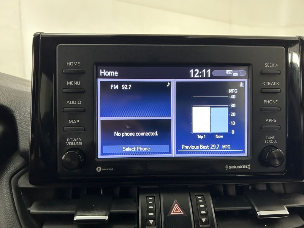 Used 2022 Silver Toyota XLE Premium image 11