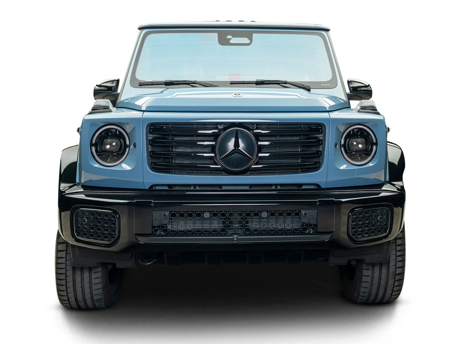 Used 2025  Mercedes-Benz G 580 image 2