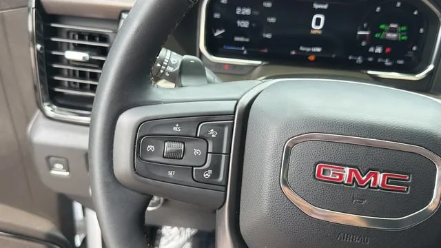 Used 2026 Summit White GMC AT4 image 23