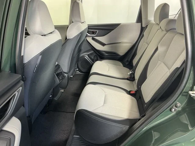 Used 2022 Green Subaru Base image 13