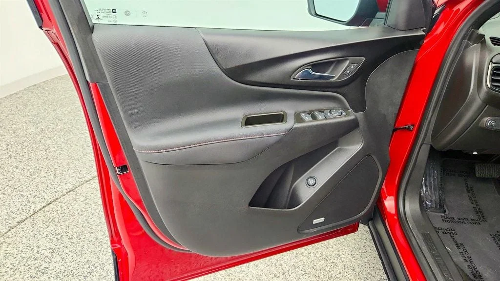Used 2023 Radiant Red Tintcoat Chevrolet FWD 4dr RS w/ Leather Pkg & Safety/Infotainment Pkg image 11