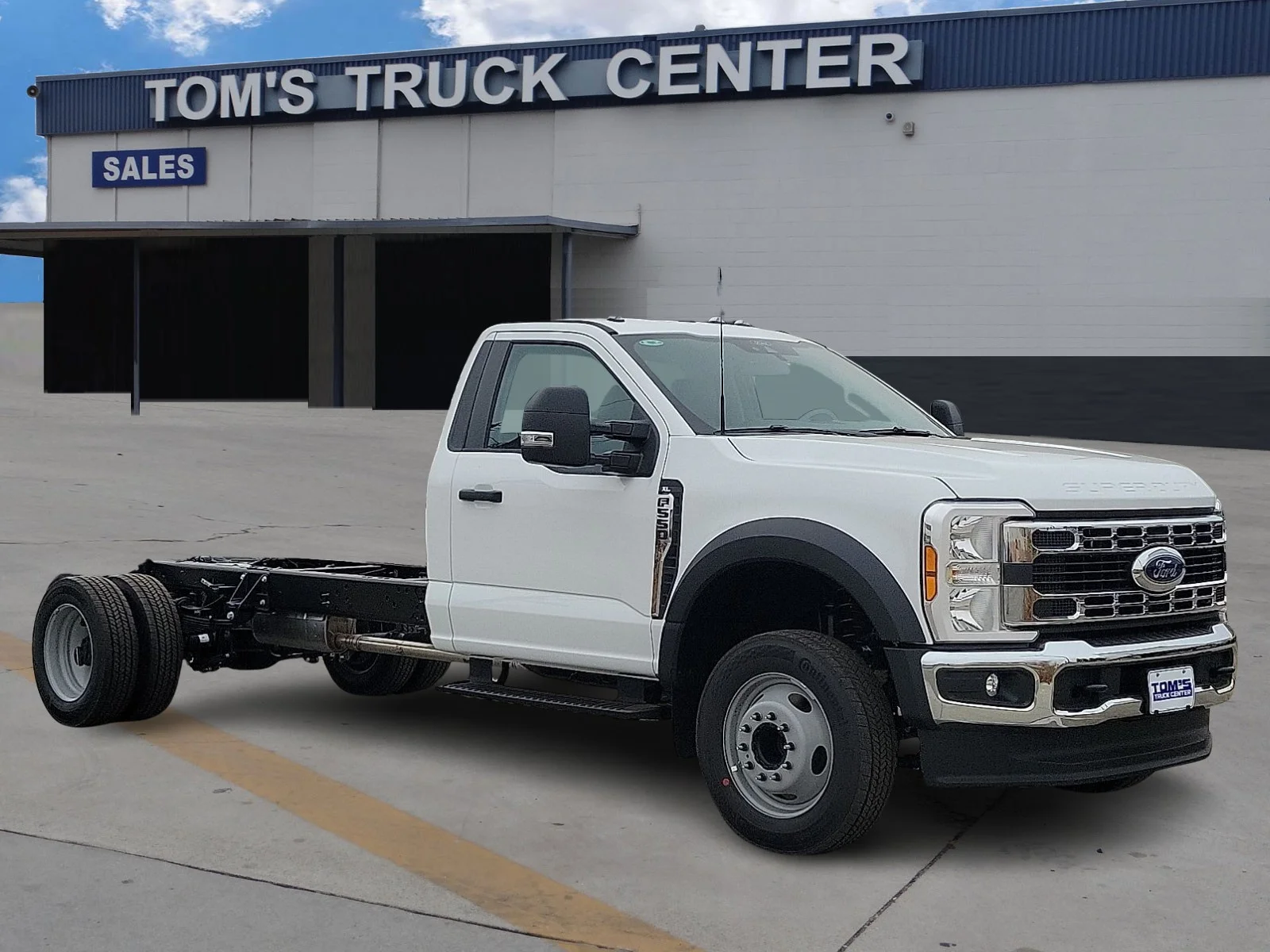 2026 Ford F-550 Super Duty Chassis Cab