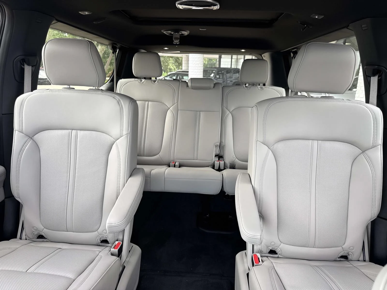 New 2026 High Gloss Black Exterior Paint Jeep Limited Reserve image 7