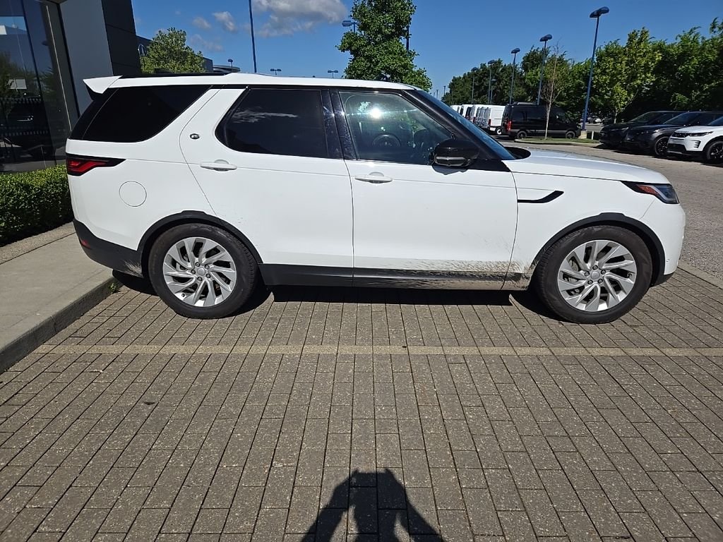 Certified Used 2025 Fuji White Land Rover S image 4